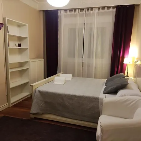 홈스테이 En Vivienda Gran Via *